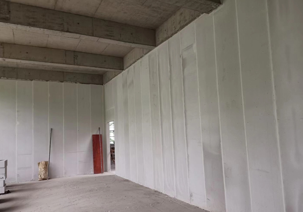 坂田学校-室内ALC隔墙板