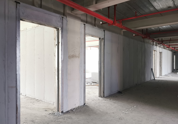 坂田学校-室内ALC隔墙板